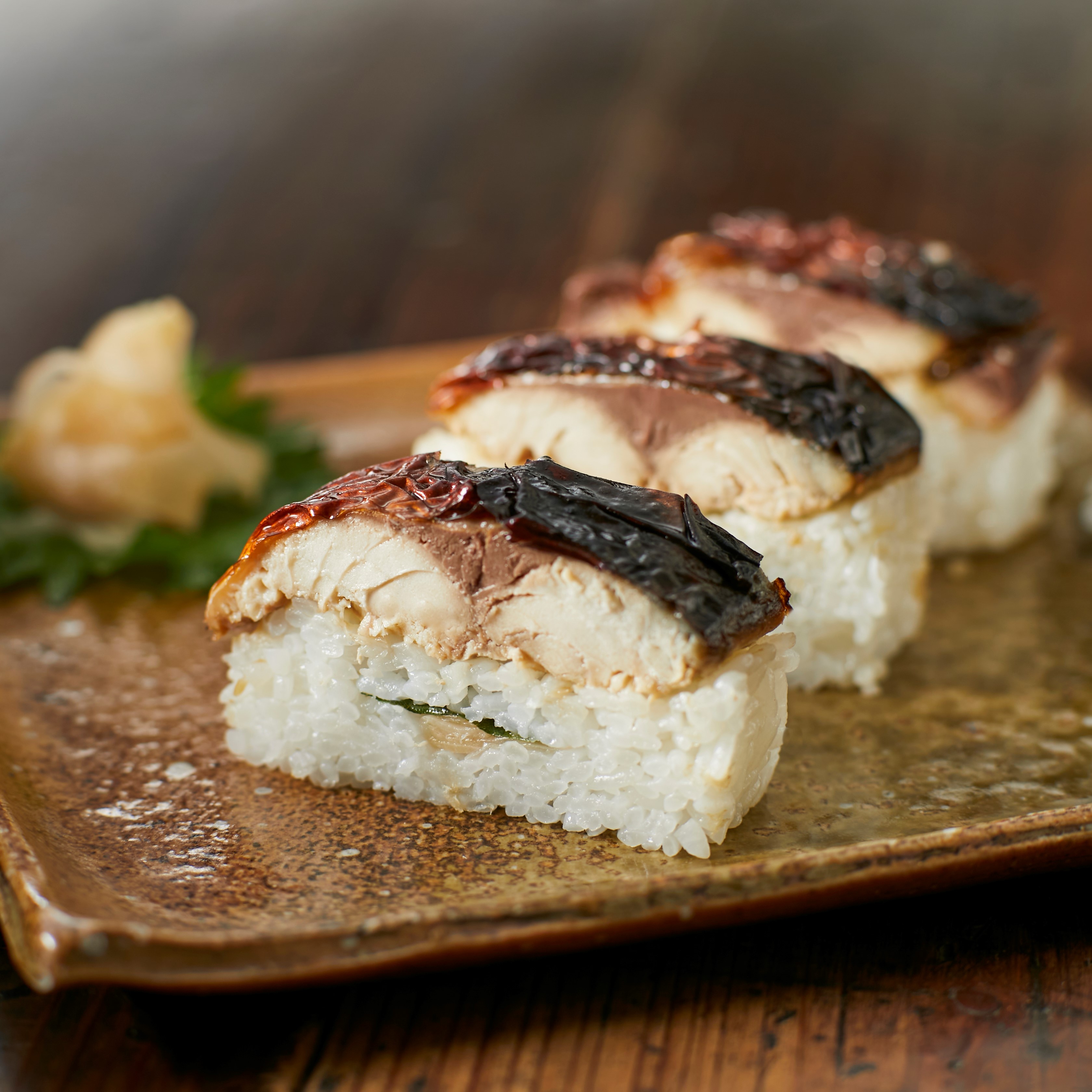 【三徳】三太郎の極上鯖寿司、極上焼き鯖寿司　各10切ギフトセット